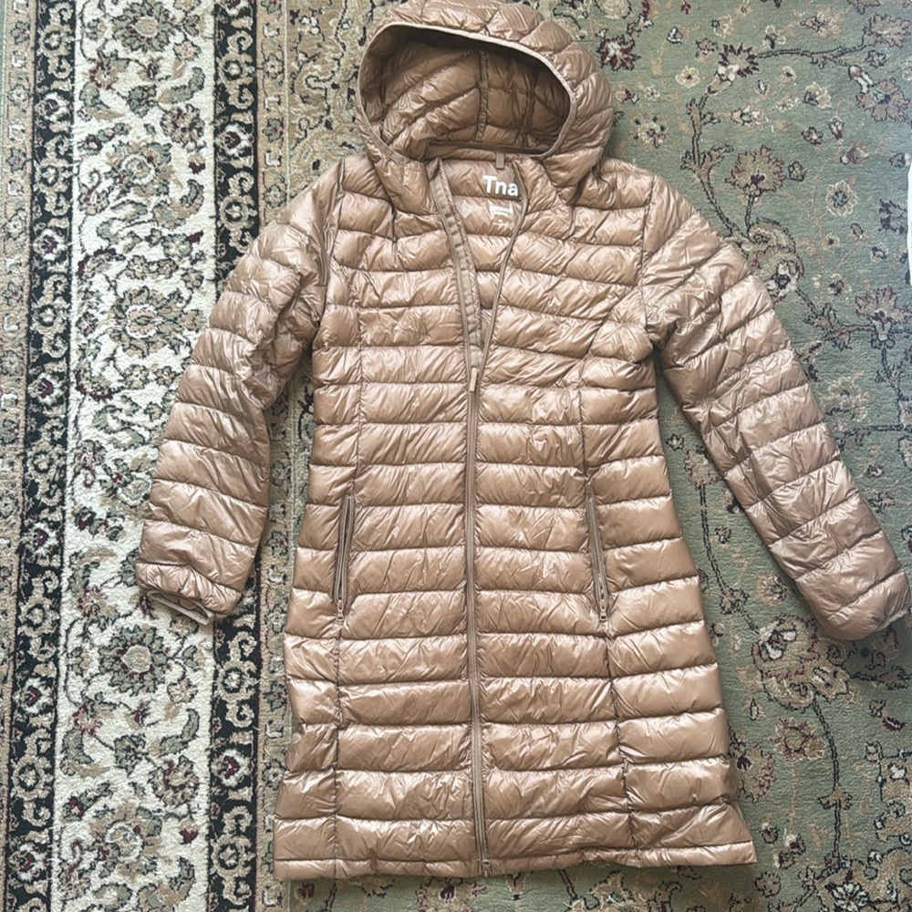Aritzia tna Packable Puffer (M)